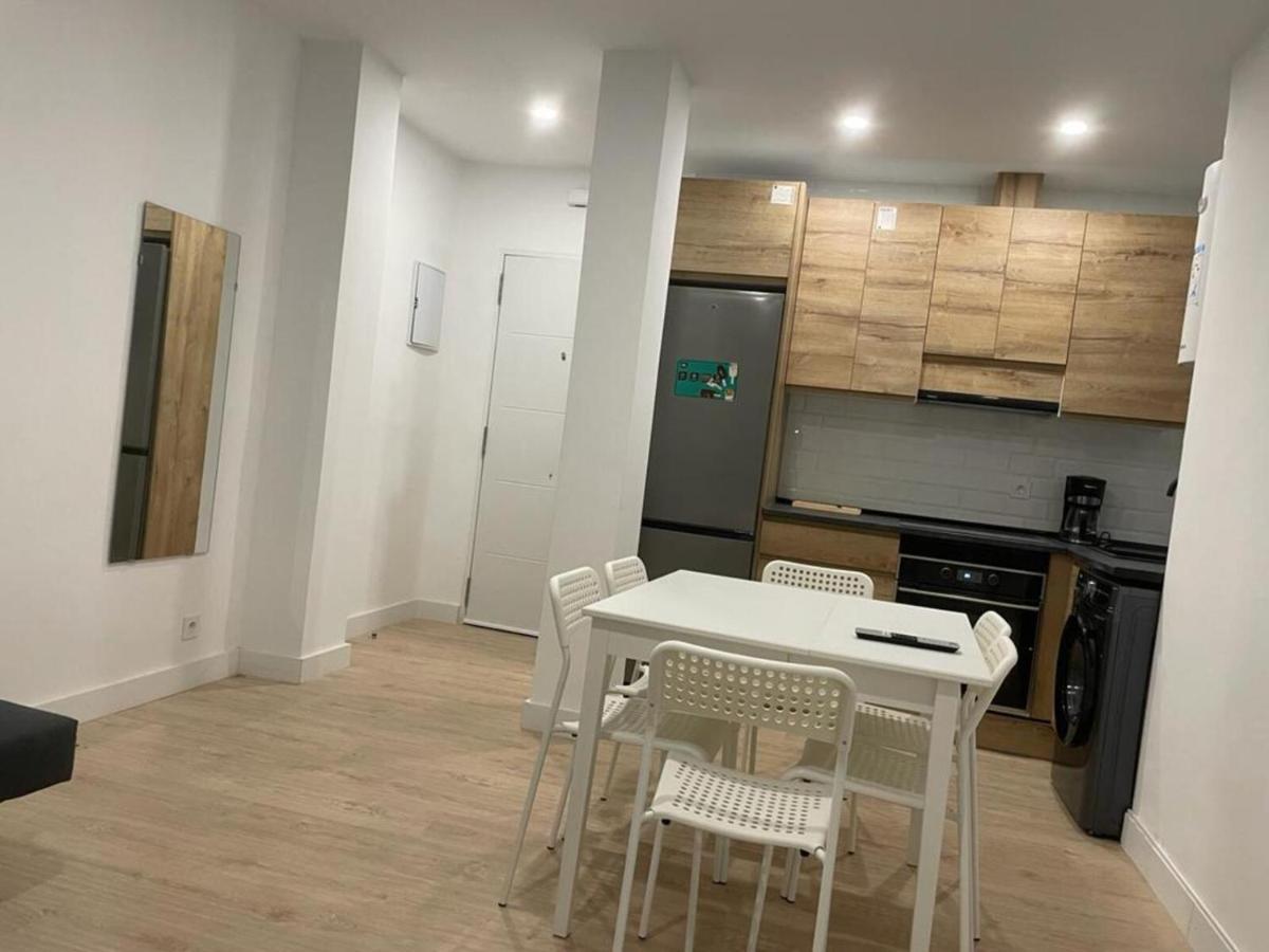 U2 Apartamento A Estrenar, Cerca De Metro Madrid Luaran gambar