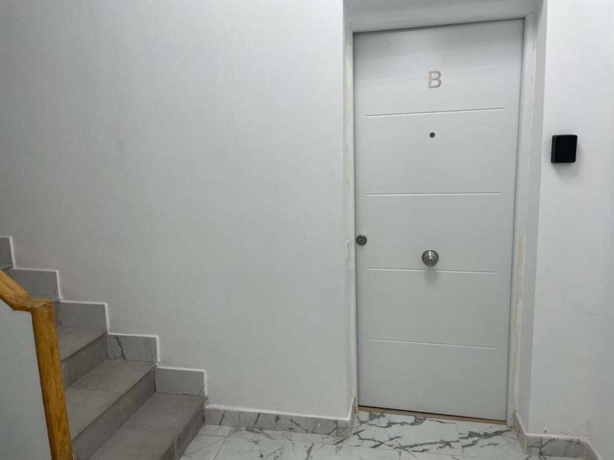 U2 Apartamento A Estrenar, Cerca De Metro Madrid Luaran gambar